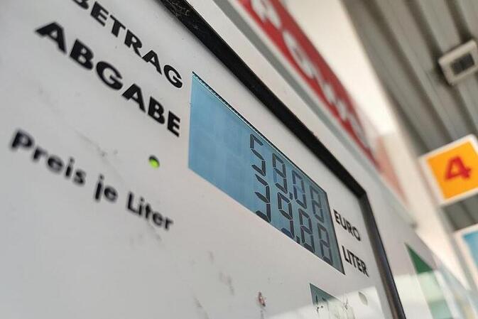 Ölpreisanstieg kommt auch an Tankstellen an