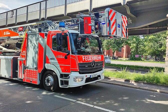 Feuerwehrverband will Führerscheinentzug für Schaulustige