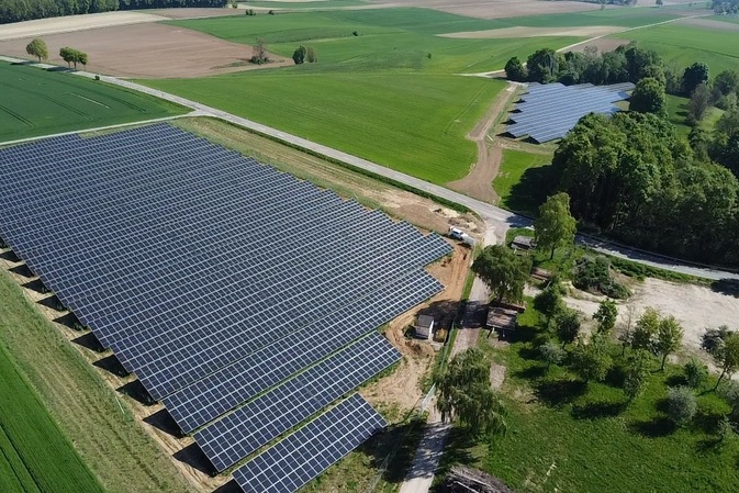 eprimo erwirbt Anteile an neuem PV-Park in Holzheim
