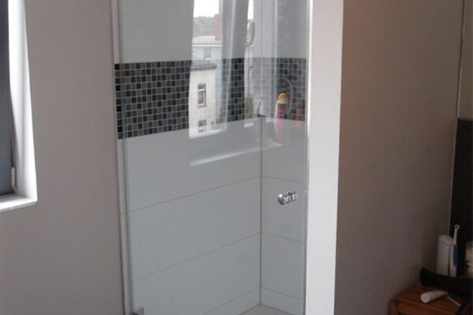 Maßgefertigte Duschkabinen aus Glas