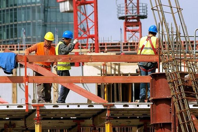 DGB will mehr Tarifverträge mit hitzefreien Tagen und Hitzegeld