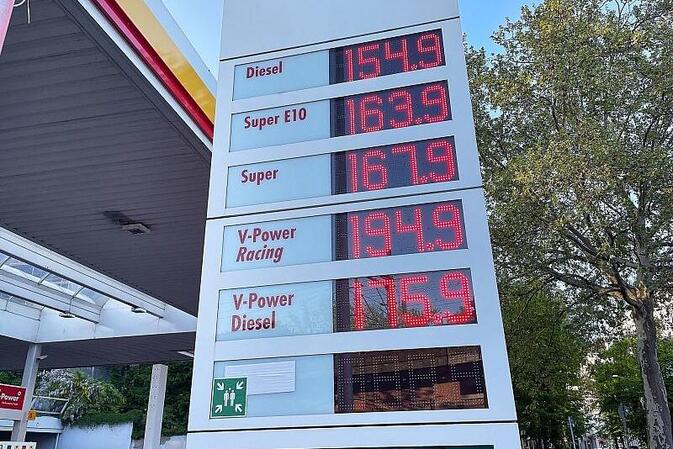 Spritpreise sinken wieder - Diesel bleibt teuer