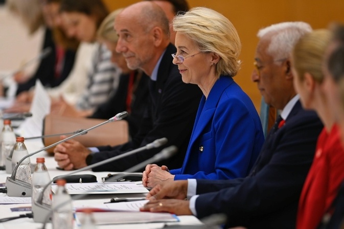 Von der Leyen zu Besuch in Peking - EU-China-Gipfel in angespannten Zeiten