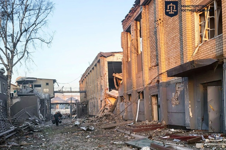Mindestens 17 Tote bei russischem Angriff auf Gefängnis im Südosten der Ukraine
