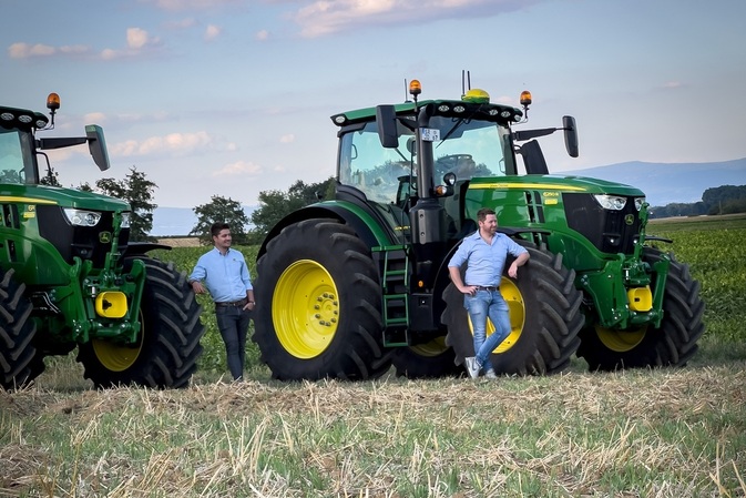 D.O.B. & Völk GmbH und John Deere bei Welt der Wunder - Moderne Landwirtschaft im Wandel der Zeit