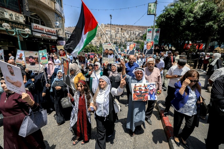 Tausende demonstrieren im Westjordanland gegen Gaza-Krieg