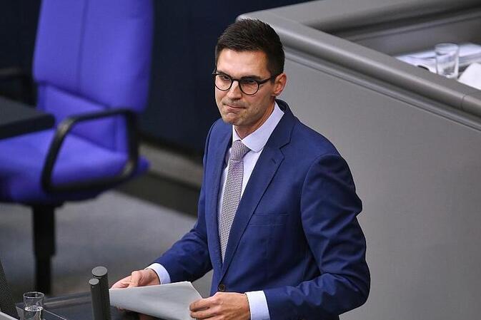 Regierungsfraktionen drängen auf Stromsteuersenkung für alle