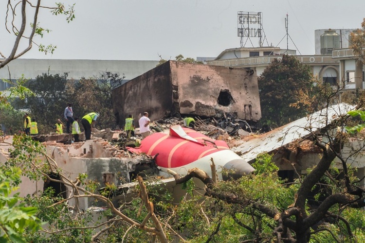 Absturz von Air-India-Maschine: Opferangehörige fordern Freigabe der Flugschreiber