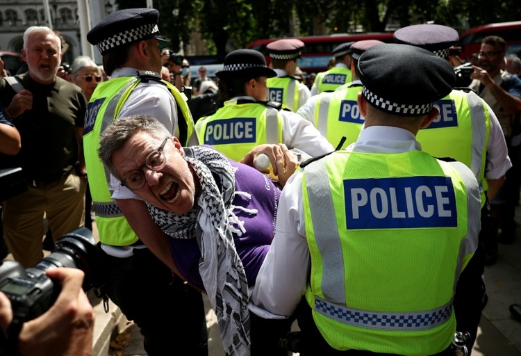 Mehr als 470 Festnahmen bei Protest für verbotene pro-palästinensische Gruppe in London