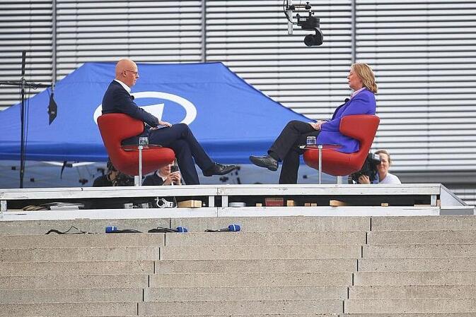 ''Sommerinterview'' mit Bas begleitet von Protesten aufgezeichnet