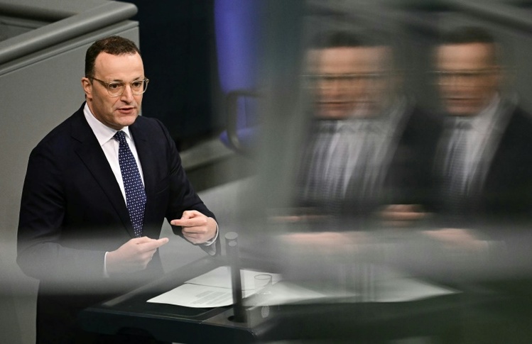 Spahn verteidigt Merz-Entscheidung zu Waffenlieferungen an Israel