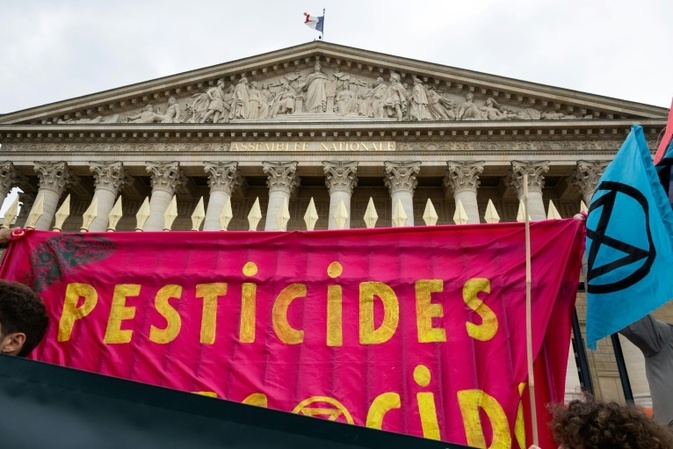 Frankreich verabschiedet umstrittenes Gesetz über Pestizid-Verbot