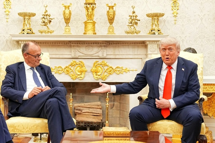 Merz lädt vor Putin-Trump-Gipfel zu virtuellem Ukraine-Treffen