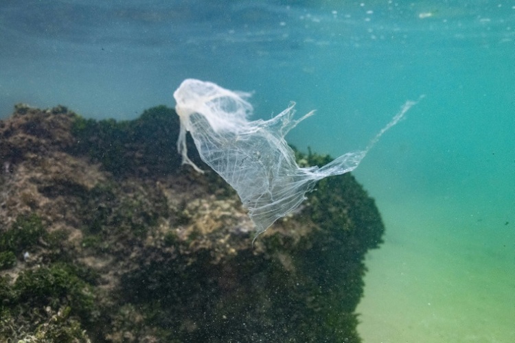 Staaten ringen um Einigung bei letzter Verhandlungsrunde für UN-Plastikabkommen