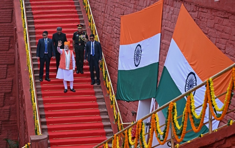 Regierungschef Modi will Indien bei Themen Energie und Militär unabhängig machen