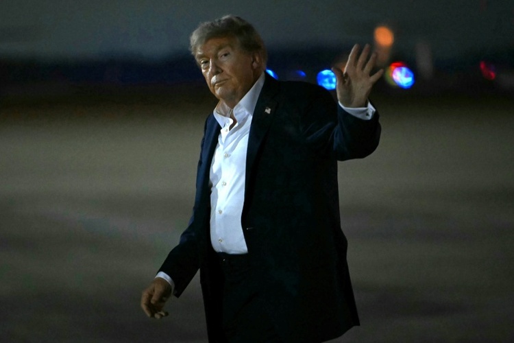 Trump informiert Merz, Selenskyj und weitere Europäer über Treffen mit Putin