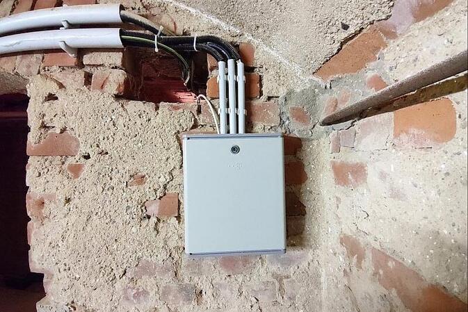 Beamtenbund regt Verstaatlichung von Versorgungsnetzen an