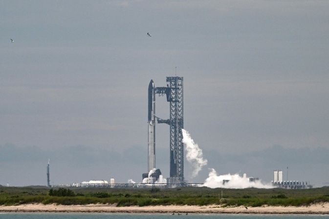 SpaceX sagt Testflug von Starship-Rakete wegen schlechten Wetters ab