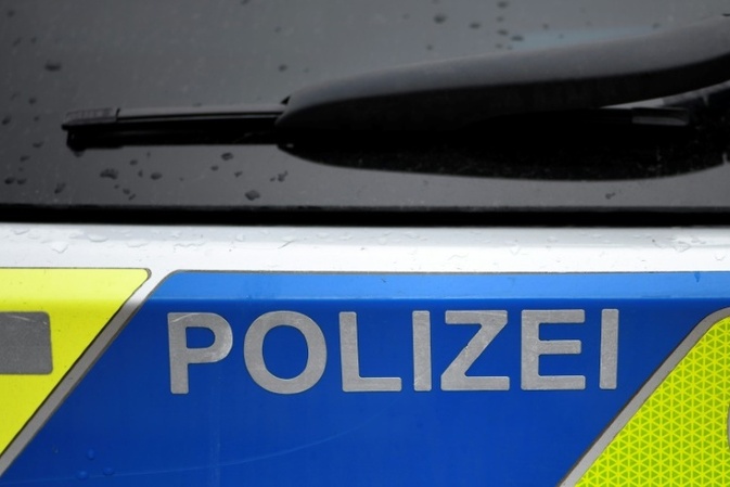 Autos prallen frontal aufeinander: Zwei Tote bei Unfall in Baden-Württemberg