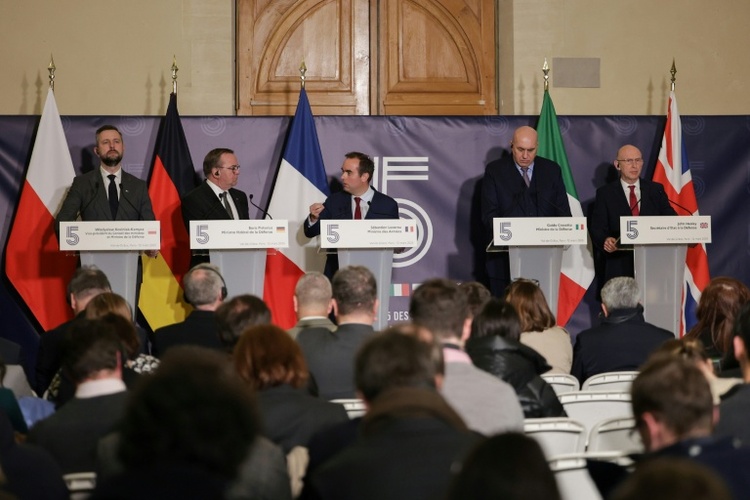 Verteidigungsminister beraten im E5-Format zur Ukraine