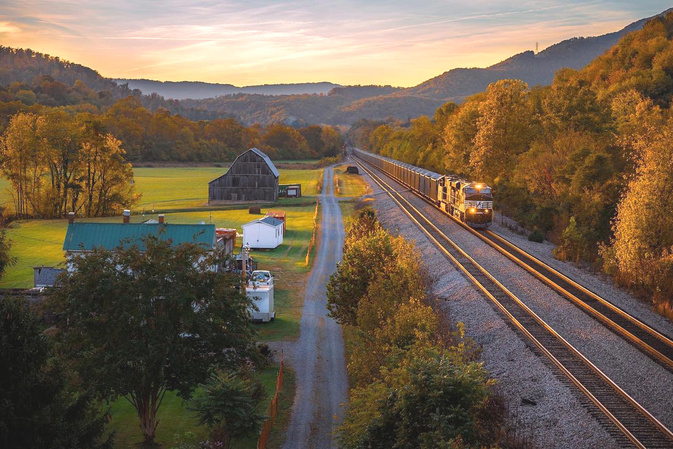 Im Panoramawagen durch Virginias Berglandschaft: Neuzugang bei Virginia Scenic Railway