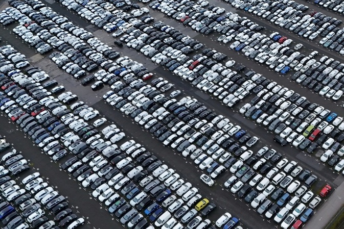 Kommission: EU will Verbrenner-Aus ab 2035 ''schnellstmöglich'' überprüfen