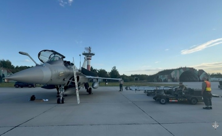 Russische Drohnenangriffe in Ukraine: Rumänische und polnische Kampfjets steigen auf