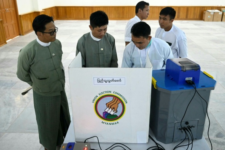 Militärregierung in Myanmar sagt Wahlen in Dutzenden Wahlkreisen ab