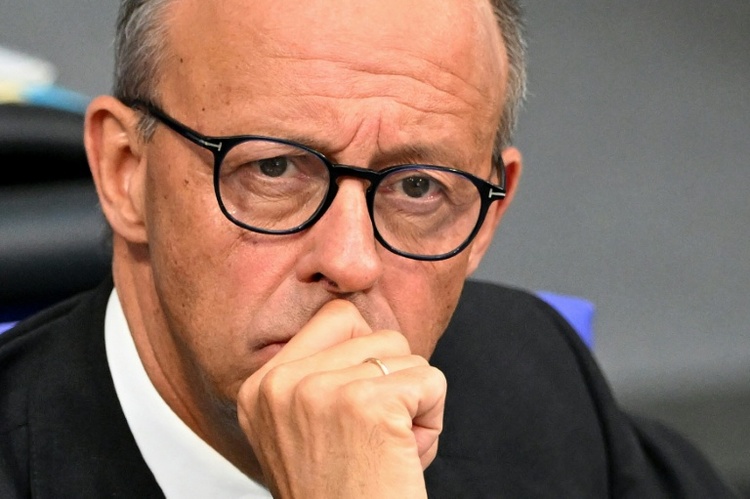 Merz zu Antrittsbesuch bei spanischem Regierungschef Sánchez