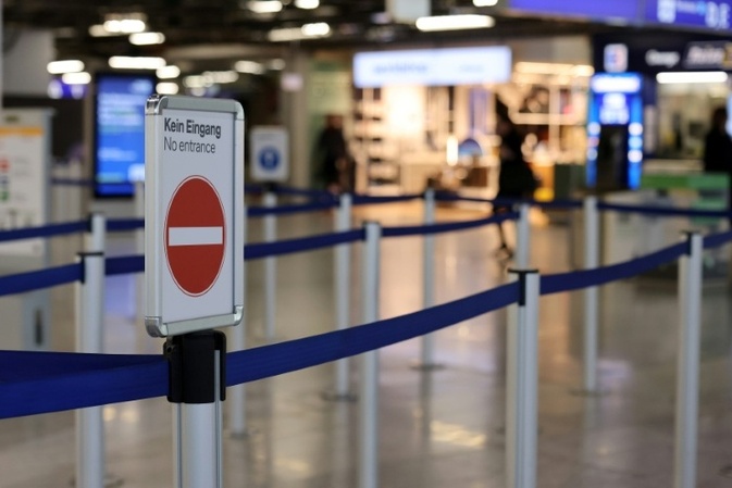 Längere Wartezeiten an europäischen Flughäfen nach Cyberattacke auf Check-In-Systeme