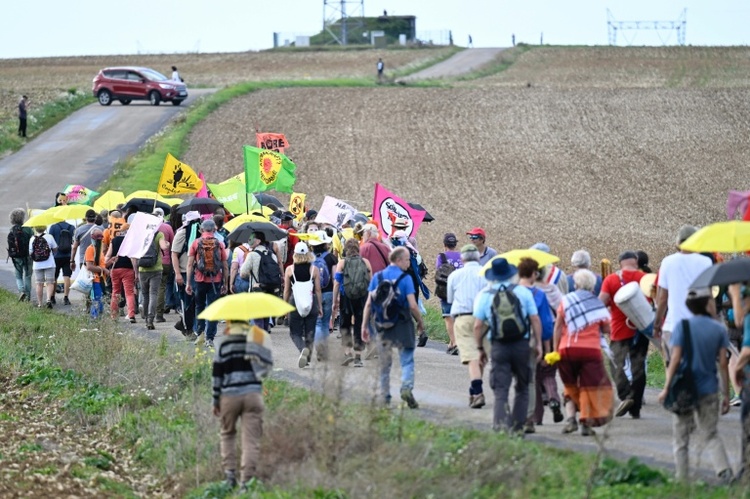 Proteste gegen geplantes Endlager für Atommüll in Ostfrankreich