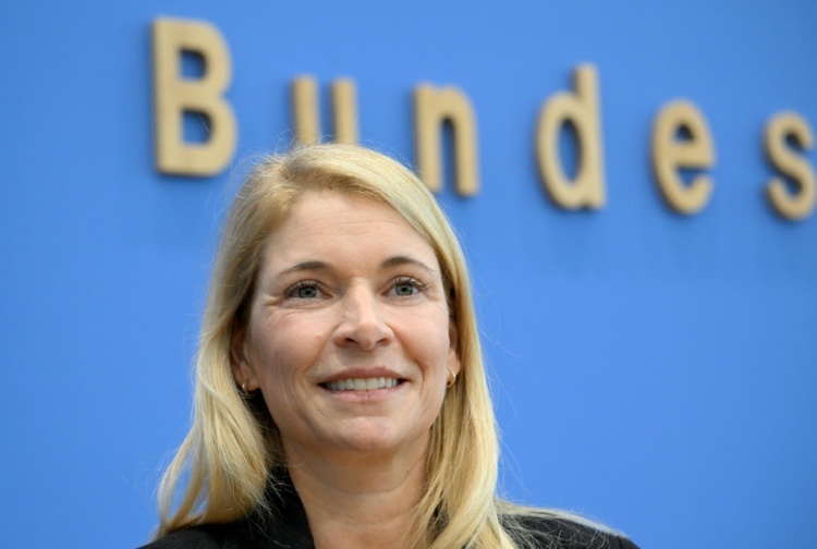 Verkehrsminister Schnieder: DB-Regio-Chefin Palla soll Bahn-Chefin werden