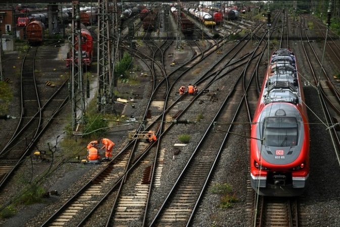 Staatsschutz ermittelt: Kabelbeschädigungen an Bahnstrecken in Nordrhein-Westfalen