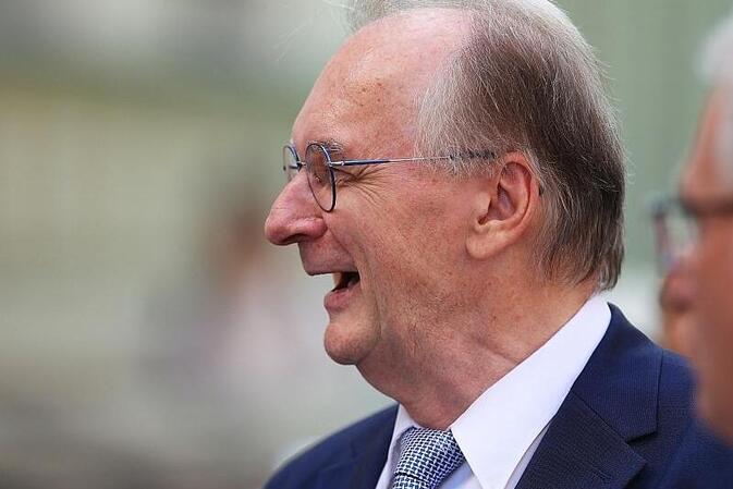 Haseloff stellt Pfad für Klimaneutralität bis 2045 infrage