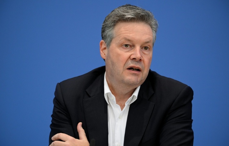 Rückschlag für Verkehrsminister Schnieder: Kandidat für wichtigen Bahn-Posten verzichtet