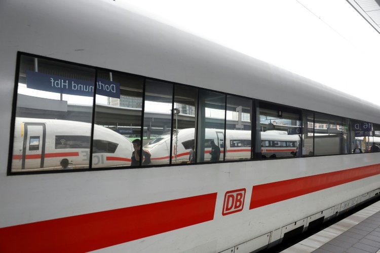 DB: Mehr ICEs auf zentralen Strecken - andere Verbindungen deutlich ausgedünnt
