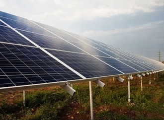Die Energiewende beginnt hier: Wie Unisource Ihre Industrie, Energieversorger und Investoren sicher 