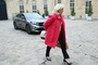 Rechtspopulistin Le Pen erscheint mit Katzenbaby beim Premierminister