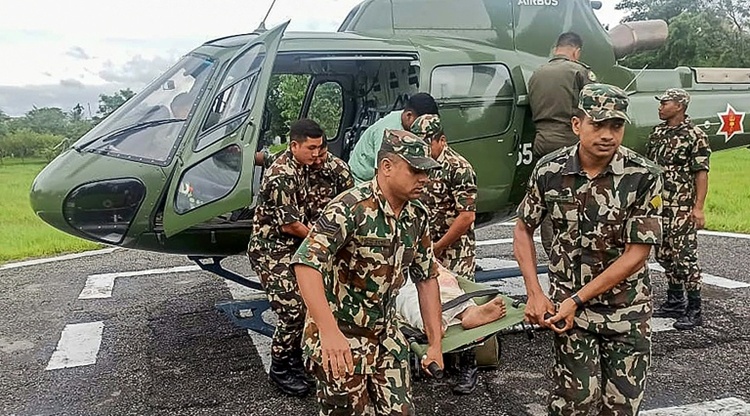 Mehr als 60 Tote nach Erdrutschen und Überschwemmungen in Nepal und Indien