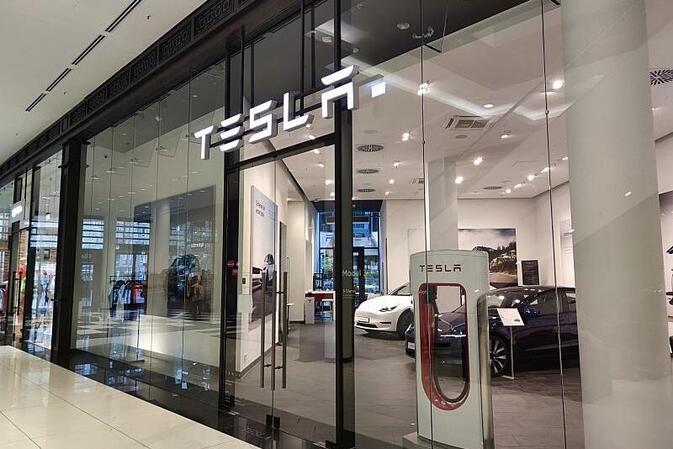 Bericht: Tesla bringt günstigere Version des Model Y aus Grünheide