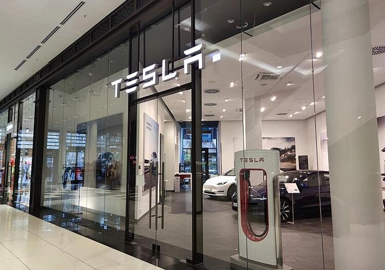 Bericht: Tesla bringt günstigere Version des Model Y aus Grünheide