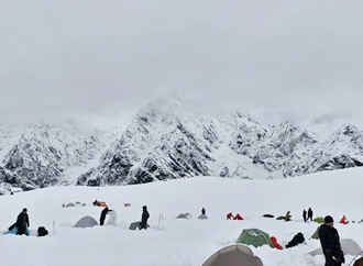 Rettungsaktion am Mount Everest: Alle eingeschneiten Wanderer gerettet