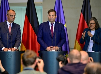 Merz nach Auto-Gipfel: ''2035 darf es keinen harten Schnitt geben''