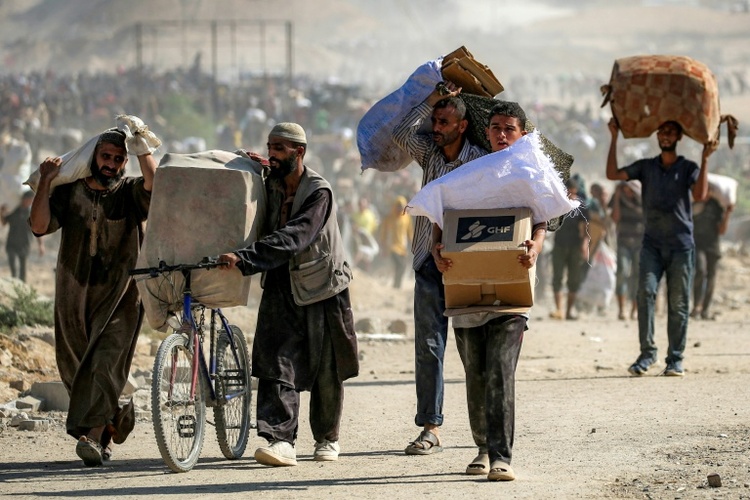 Ägyptischer Roter Halbmond: 153 Lastwagen mit Hilfsgütern auf Weg in Gazastreifen