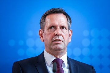 Niedersachsens Ministerpräsident Lies fordert Einigung über Verbrenner-Aus