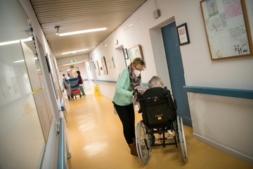 Eigenanteile bei Pflege sollen bleiben - Bund und Länder skizzieren Reform