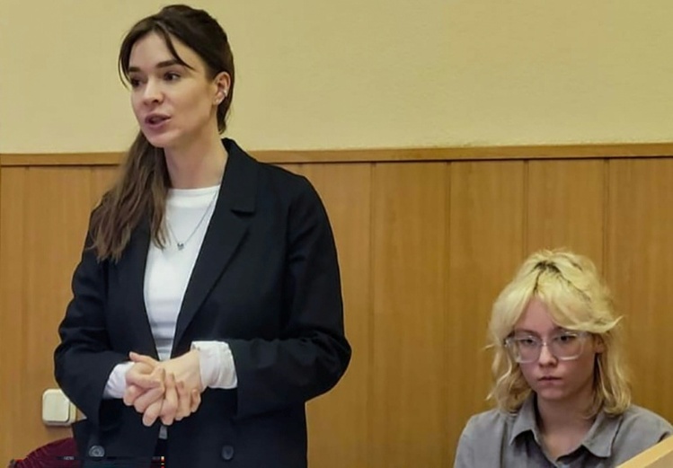Regierungskritische Lieder gesungen: Drei junge russische Musiker müssen in Haft