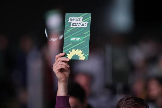 Leitantrag: Grüne wollen Deutschland zum ''Elektrostaat'' machen