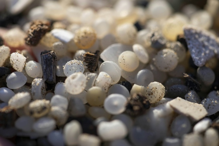 Mikroplastik: EU-Parlament beschließt Vorschriften für Kunststoffhersteller