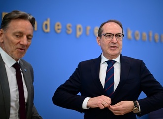 Dobrindt sieht ''massives Drogenproblem'' - scharfe Kritik an Cannabis-Legalisierung